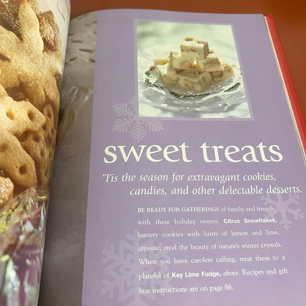 Better‎ Homes and Gardens Christmas From the Heart Volume 13 2004 First Edition